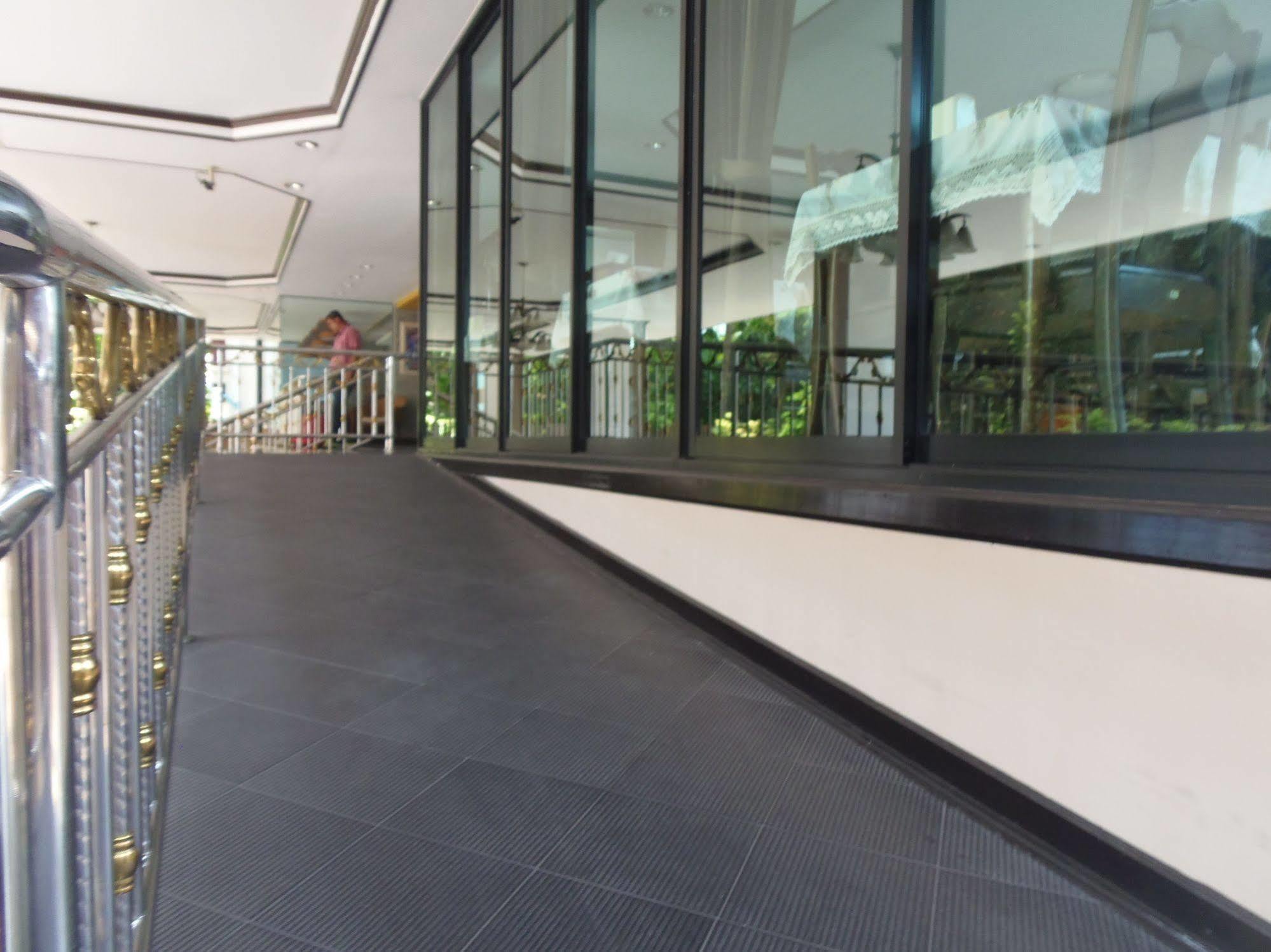 Romena Grand Hotel Chiang Mai Eksteriør bilde