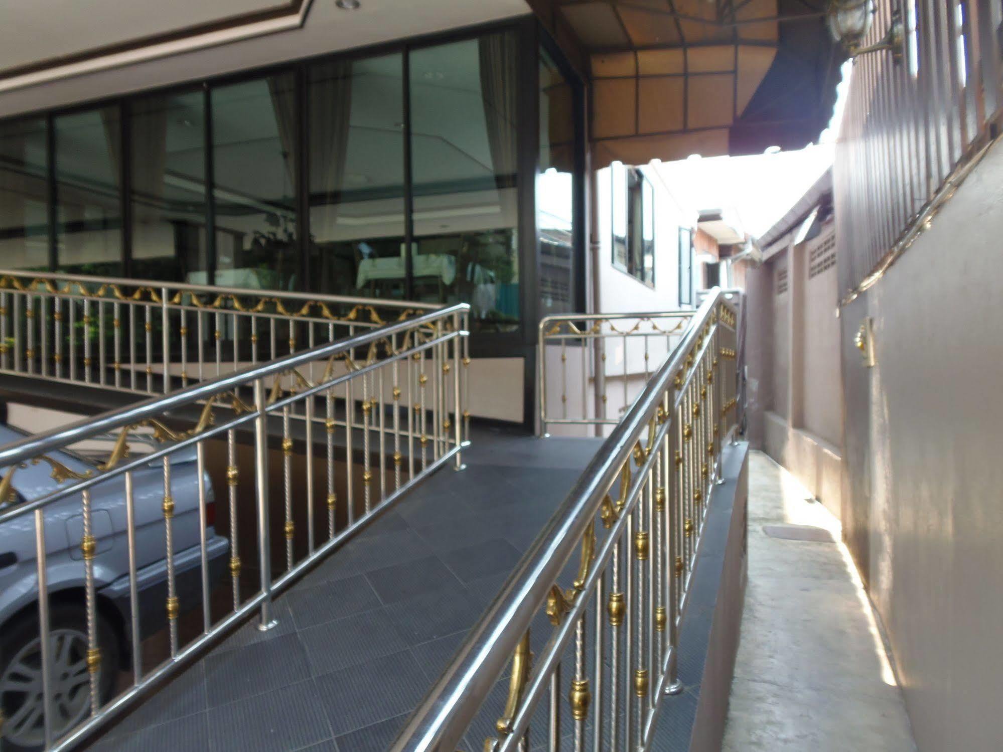Romena Grand Hotel Chiang Mai Eksteriør bilde